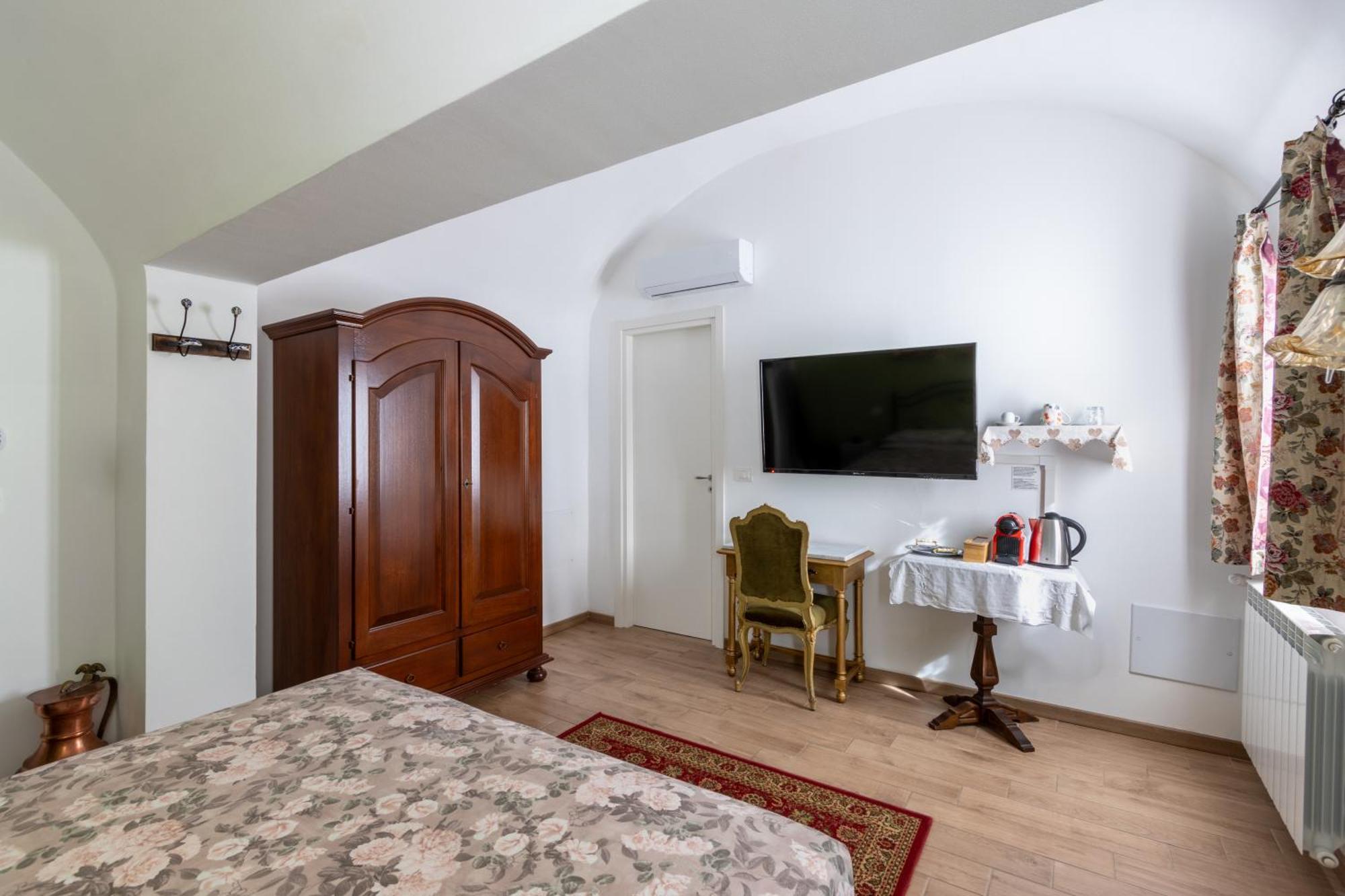 Chrizia Hotel Novi Ligure Eksteriør billede