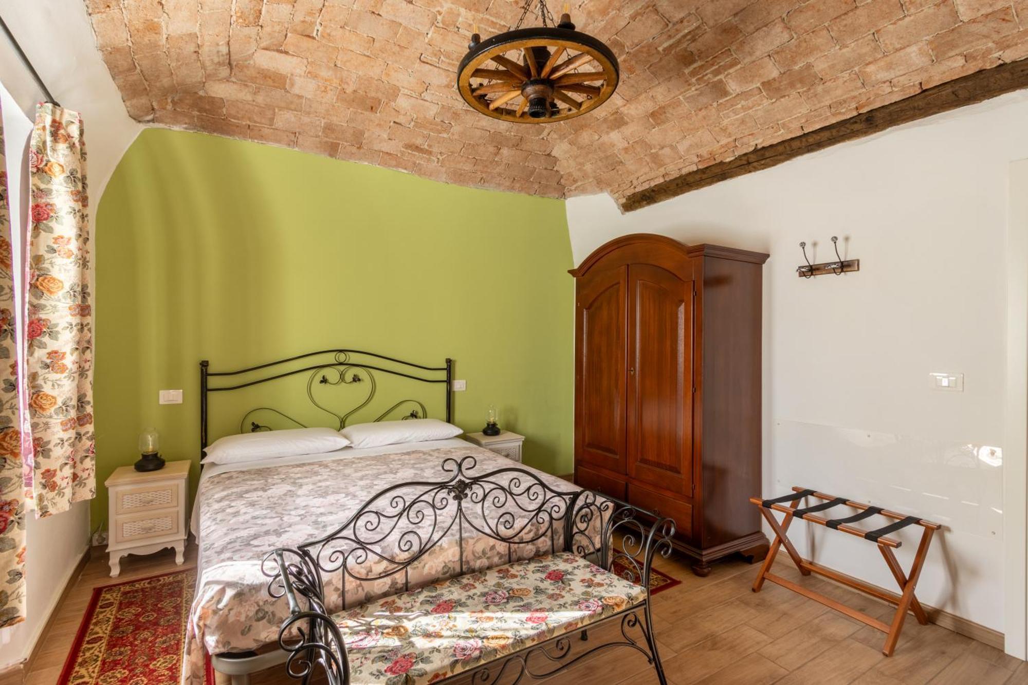 Chrizia Hotel Novi Ligure Eksteriør billede
